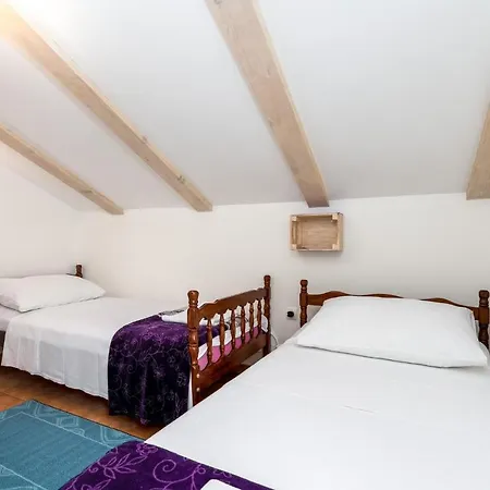 With A Parking Space Baska, Krk - 13907 Apartment Baska (Krk)