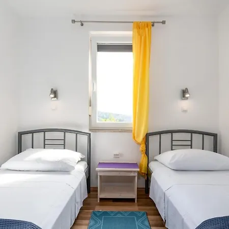 With A Parking Space Baska, Krk - 13907 Apartment Baska (Krk)