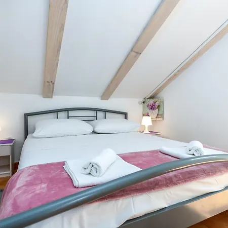 Appartement With Parking Space Baska, Krk - 13907 Baška