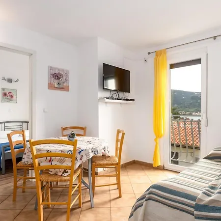 Apartment With Parking Space Baska, Krk - 13907 Baska (Krk)